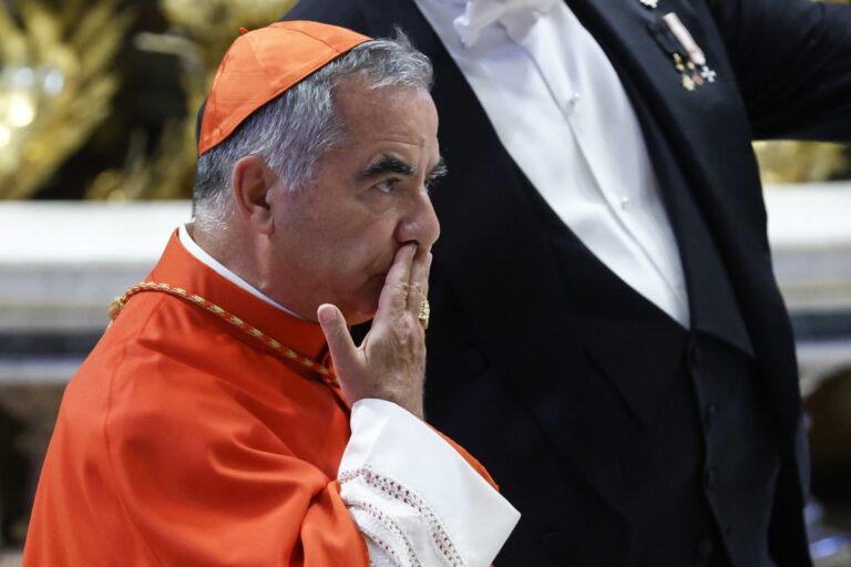 Cardenal condenado por corrupción renuncia a participar del cónclave: “He decidido obedecer la voluntad del papa Francisco”