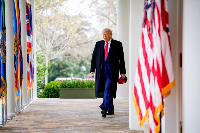 CNN Verifica: Las afirmaciones falsas de Donald Trump sobre aranceles y comercio