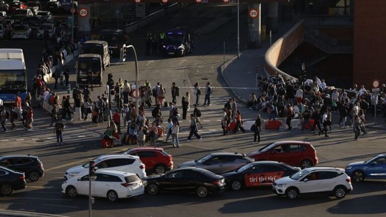 España y Portugal declaran estados de emergencia tras el apagón masivo