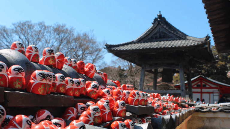 Esta es la historia de los muñecos Daruma: Uno de los souvenirs más populares de Japón