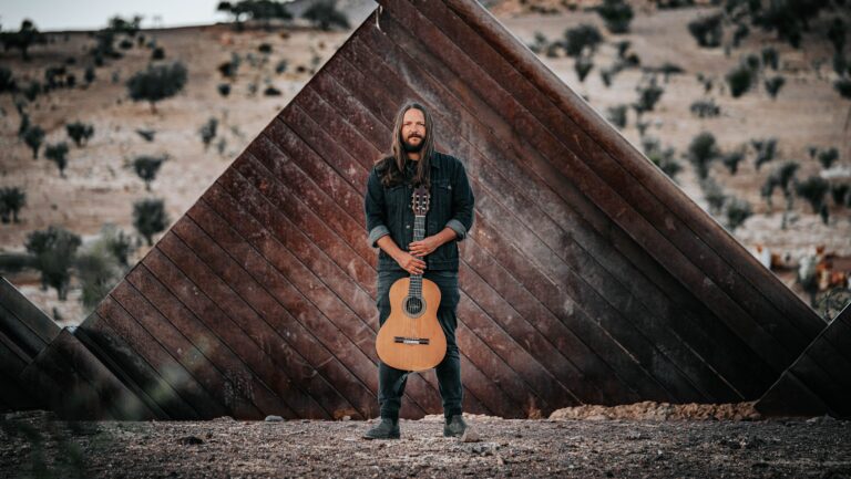 Nano Stern regresa a Chile con único concierto en Santiago como parte de su gira mundial