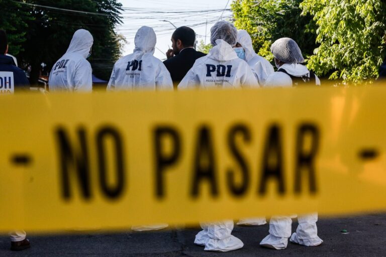 Doble homicidio en Los Ángeles: sujetos dispararon desde una camioneta