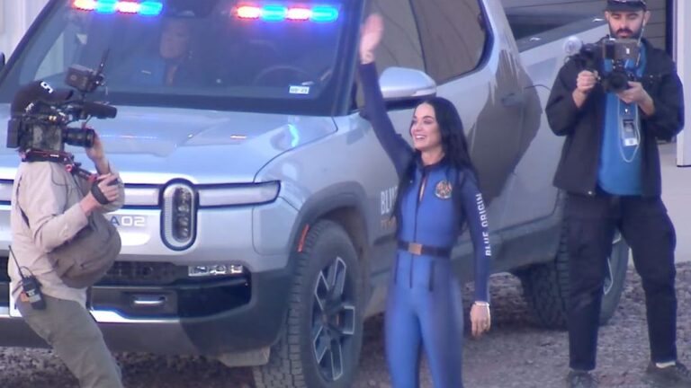 Katy Perry protagonizó histórica misión espacial femenina de Blue Origin