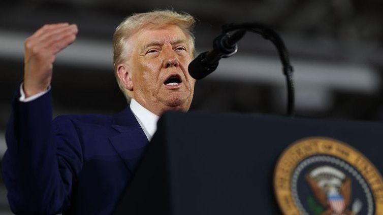 Donald Trump dijo que las personas que ingresan a EE.UU. ilegalmente obtendrán lo que sus abogados digan