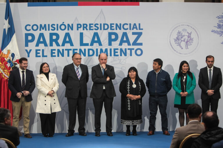 Comisión para la Paz y el Entendimiento terminó sus labores: No hubo unanimidad pero sí 