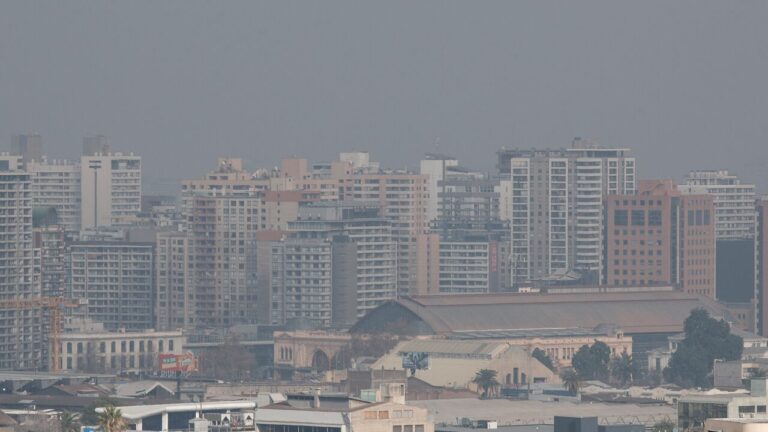 Por malas condiciones del aire: Declaran alerta ambiental preventiva para la Región Metropolitana