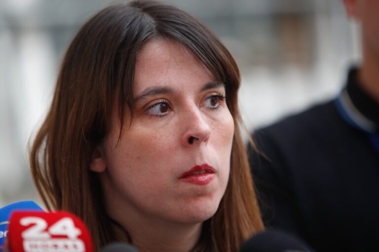 Constanza Martínez desvincula al FA del Caso ProCultura: “La única militancia que se conoce a Alberto Larraín es de la DC”