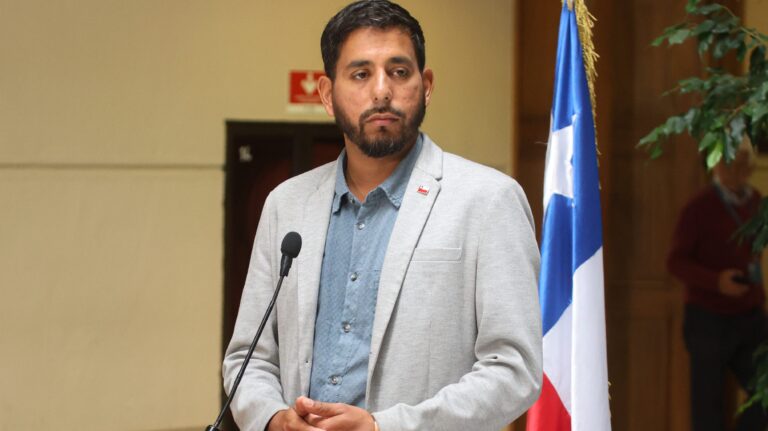 Diputado Brito responde a PacificBlu tras acusación de hostigamiento legislativo: 