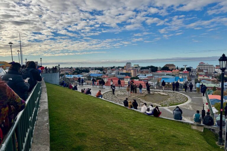 Puerto Williams registra más de 130 réplicas tras el terremoto de magnitud 7,5