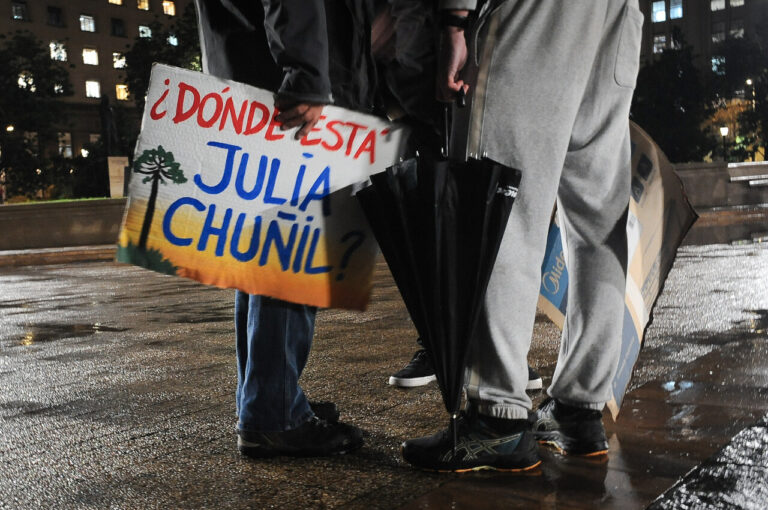 Entregan carta al presidente Boric exigiéndole que intensifique la búsqueda de Julia Chuñil