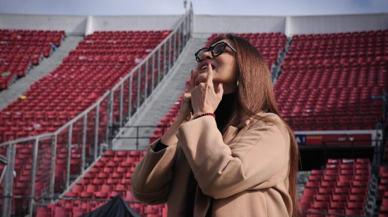 Myriam Hernández debuta en el Estadio Nacional: La multitud la espera en una fría noche de otoño