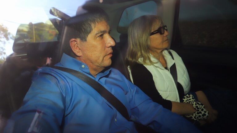 Manuel Monsalve llegó a Viña del Mar para cumplir arresto domiciliario total