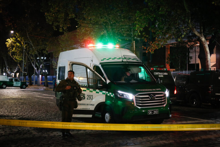 Célula anarquista se adjudica autoría por explosión en Providencia: Habría sido 