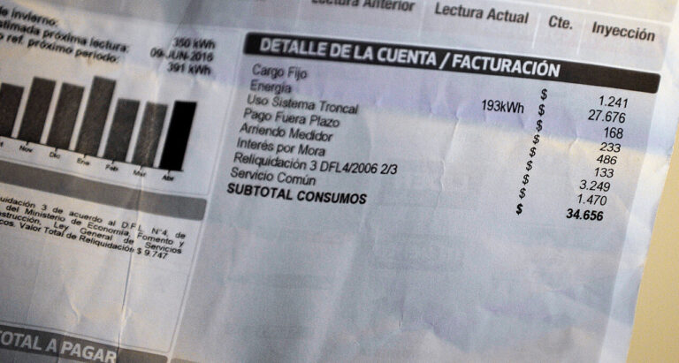 Nuevas tarifas eléctricas: Revisa cuánto subirá la cuenta de luz en tu comuna desde julio