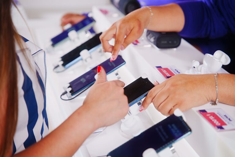 Tiempo total de llamadas móviles durante el Día de la Madre equivale a conversar por casi 48 años ininterrumpidos