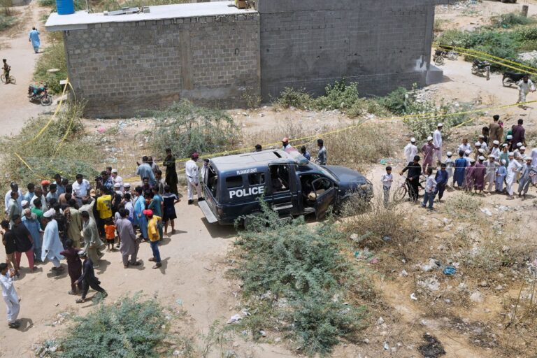 Pakistán asegura que derribó 25 drones indios que habrían estado cargados con municiones
