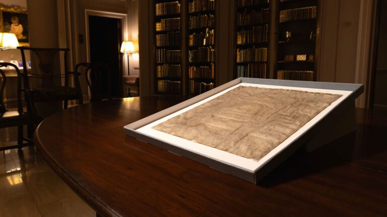 Harvard compró una “réplica” de la Carta Magna por solo 27 dólares y resultó ser un manuscrito original del siglo XIV