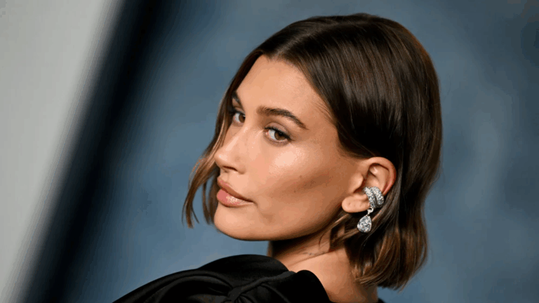 Elf Beauty apuesta en grande y compra Rhode, la marca de Hailey Bieber por mil millones de dólares
