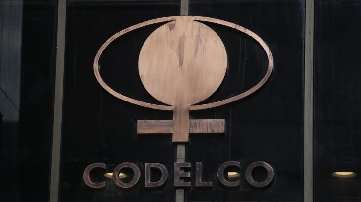 Codelco desvinculó a 21 trabajadores tras informe de Contraloría por uso de licencias médicas