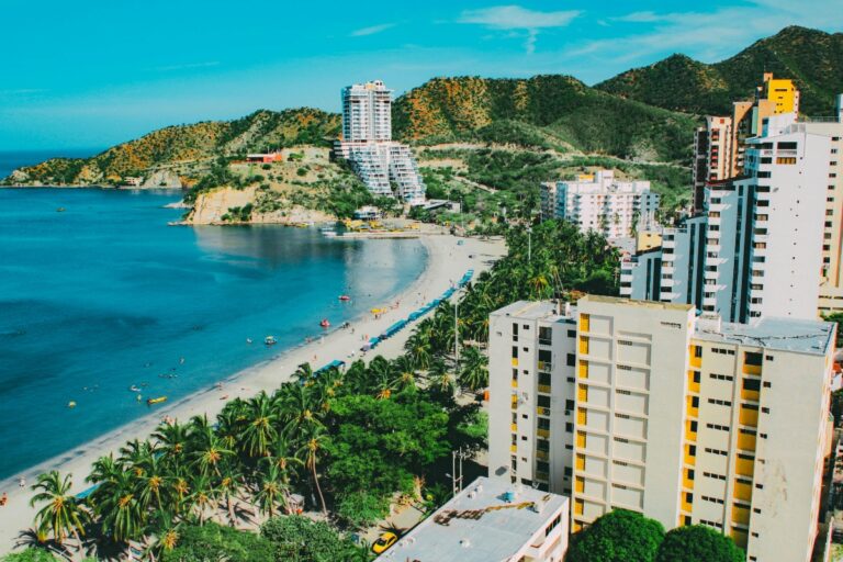 ¿Vacaciones en Santa Marta o Aruba? Te ayudamos a elegir