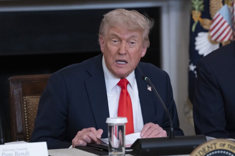 Trump dice que se revisarán los contratos del Gobierno de EE. UU. con las empresas de Elon Musk: “Es mucho dinero”