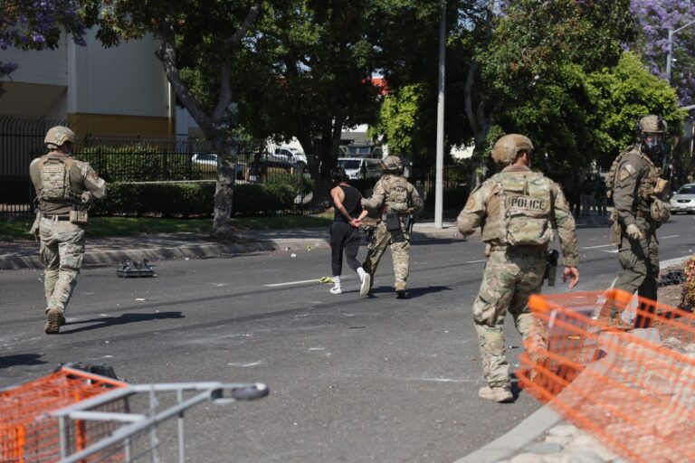Donald Trump culpa a la “izquierda radical” de instigar y financiar las protestas de Los Ángeles