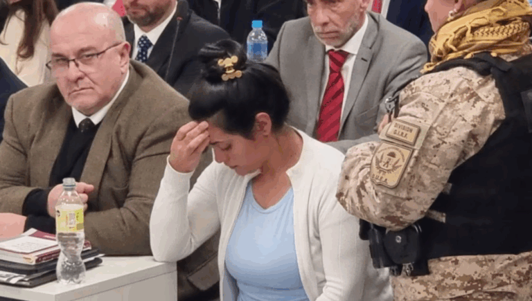 Condenan a cadena perpetua a enfermera por asesinato de cinco recién nacidos en hospital de Argentina