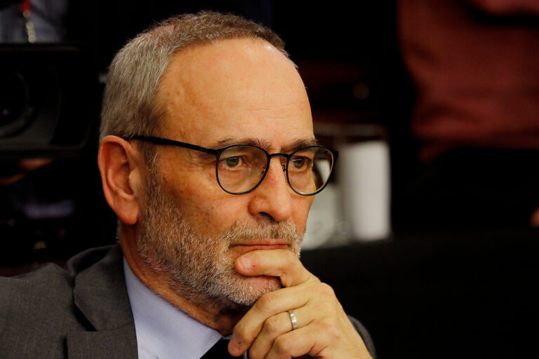 Tras informe de Contraloría sobre uso de recursos públicos: Saffirio pide fiscal exclusivo para investigación en La Araucanía