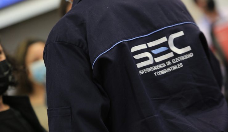 SEC formula cargos contra directorio del Coordinador Eléctrico por falta de información en informes sobre cortes de luz