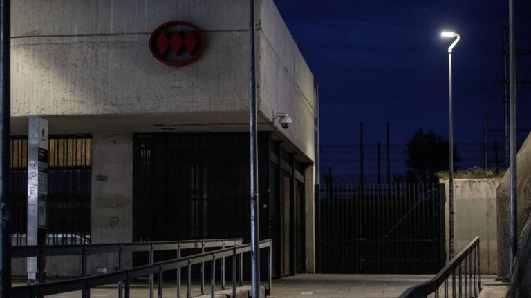 Metro restablece servicio en Línea 6 tras cierre de Estadio Nacional por procedimiento de Bomberos