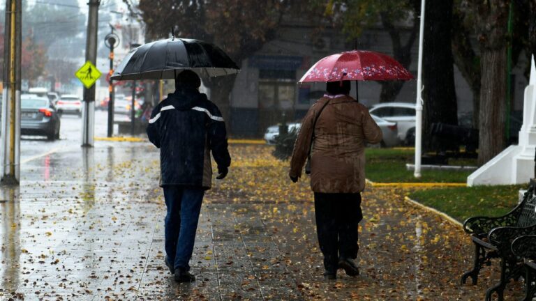Por pronóstico de lluvias y viento en la Región Metropolitana: CGE desplegará más de 200 brigadas