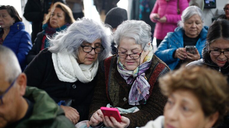 Ley “Hijito Corazón”: ¿En qué consiste el proyecto que busca proteger a los adultos mayores?