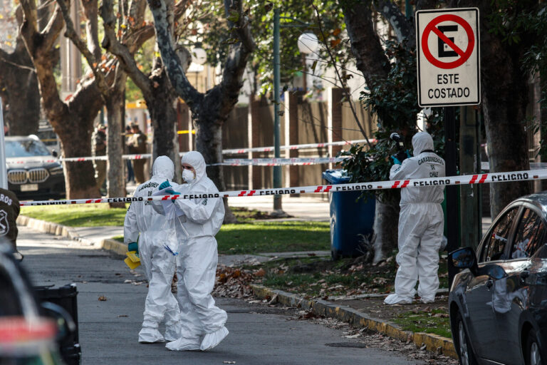 Empresario muere tras ser interceptado y baleado en Ñuñoa: Portaba $300 mil que delincuentes no robaron