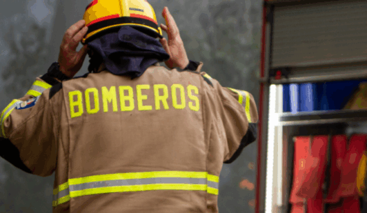 Explosión durante incendio en Viña del Mar deja seis bomberos lesionados