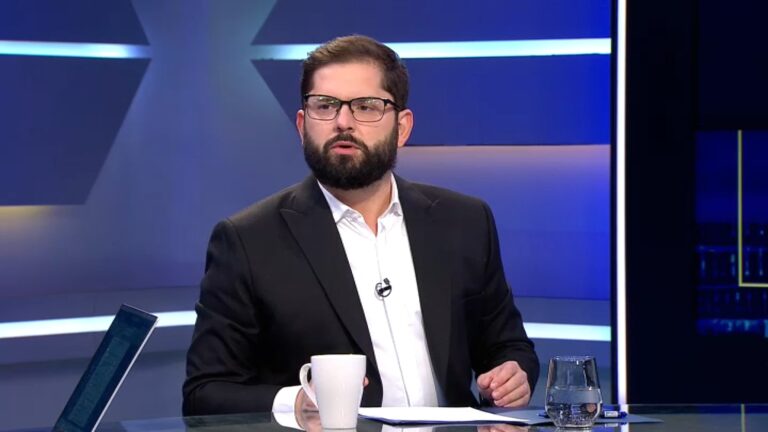 “Faltó experiencia” y “debimos actuar más rápido”: La autocrítica del Presidente Boric por el manejo del Caso Monsalve