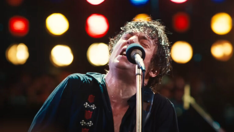 Jeremy Allen White se transforma en Bruce Springsteen: Mira el primer tráiler de la esperada 