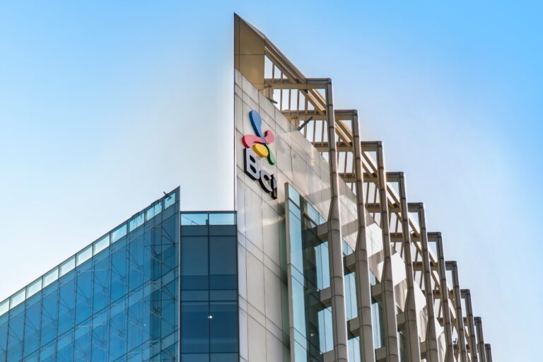 Créditos verdes, bonos y energía limpia: Cómo Bci moviliza financiamiento para acelerar las iniciativas medioambientales en Chile