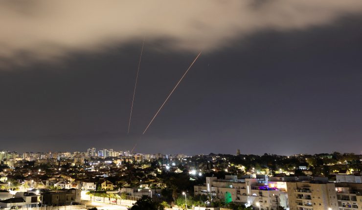 Medios aseguran que Irán habría lanzado misiles hipersónicos contra Israel