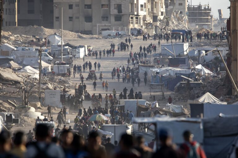 Israel reconoce que está dando armas a clanes palestinos para combatir a Hamás en Gaza