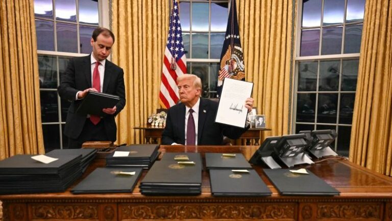 Donald Trump anuncia acuerdo con China y espera cerrar uno próximamente con la India