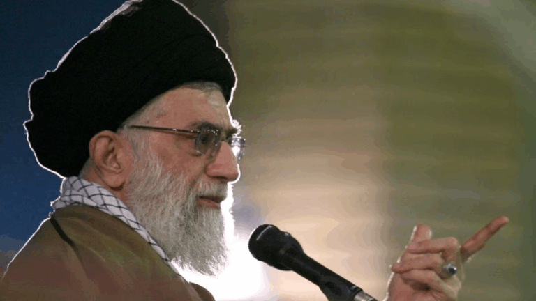¿Quién es el ayatola Ali Jamenei, el líder supremo de Irán?