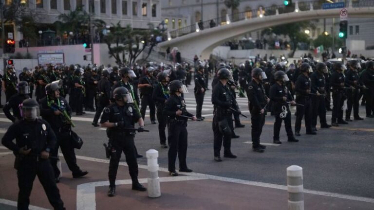 Toque de queda en Los Ángeles: Departamento de Policía reporta arrestos masivos