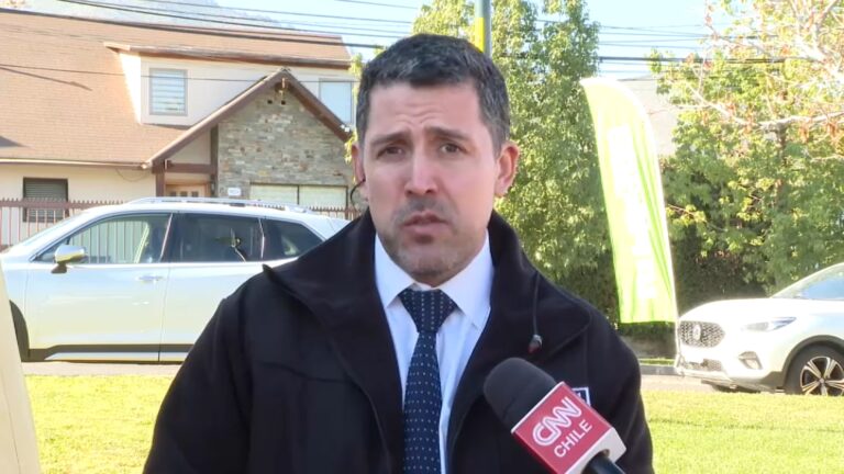 Alcalde de La Florida evalúa querella por tráfico de influencias por rápido actuar de Carabineros en detención de funcionario