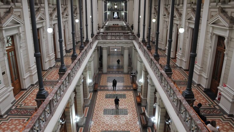 Liberación de sicario: Corte de Apelaciones adopta medidas para mejorar comunicación entre tribunales penales y Gendarmería