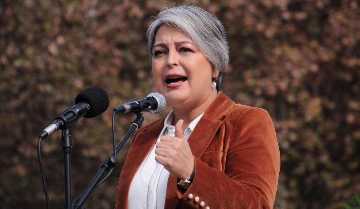 Cadem: Jeannette Jara toma la delantera en la carrera presidencial, superando a Kast y Matthei con un 26% de respaldo