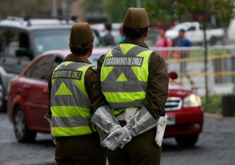 Restricción: Revisa los autos que tienen prohibido circular en Santiago hoy viernes