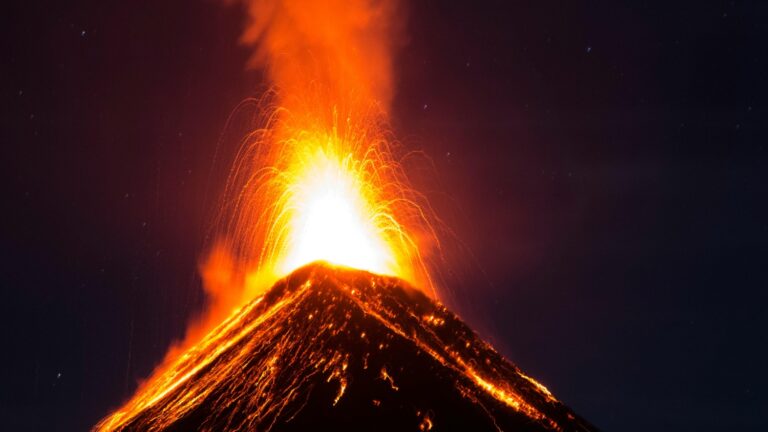 Descubren el origen de las erupciones volcánicas más destructivas de la Tierra