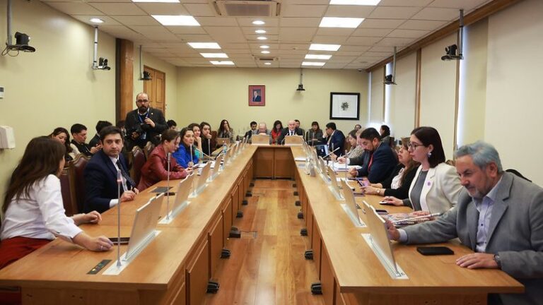 Proyecto de ley busca establecer un feriado en cada región del país según sus costumbres y tradiciones