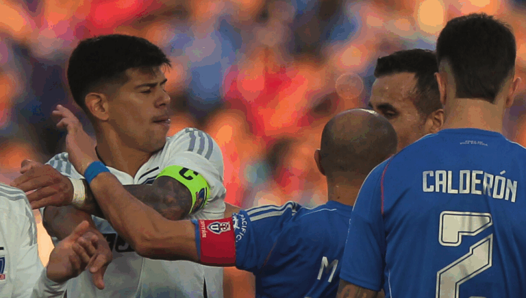 Piero Maza detalla expulsiones y polémicas del Superclásico 197: el manotazo de Díaz, la roja a Pavez y los gestos de Cepeda