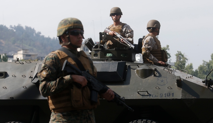 ¿Chile en busca de nuevos aliados en defensa?: Delegación visita feria militar en Turquía en medio de cuestionamientos a Israel